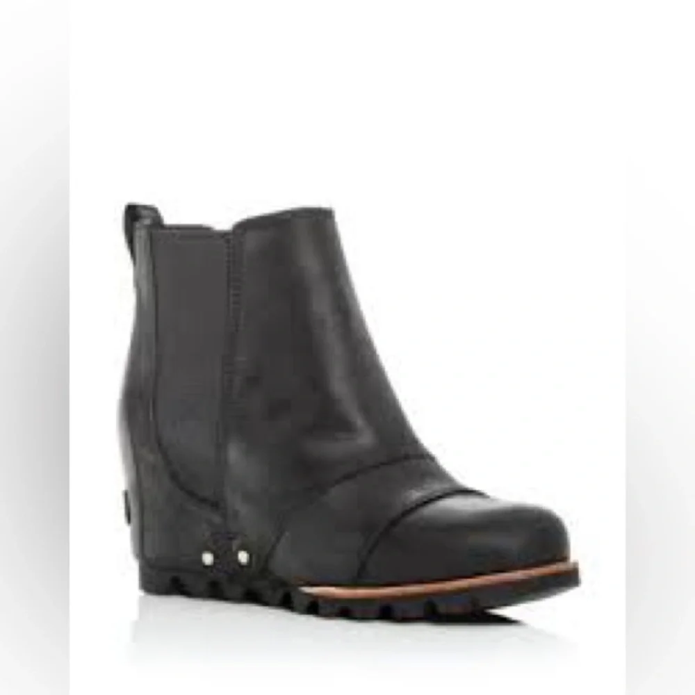 Sorel Black Leather Ankle Wedge Boot - Picture 1 of 9